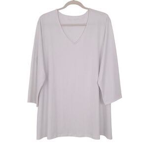 Susan Graver Liquid Knit 3/4 sleeve top v-neck slinky minimalist stretch white